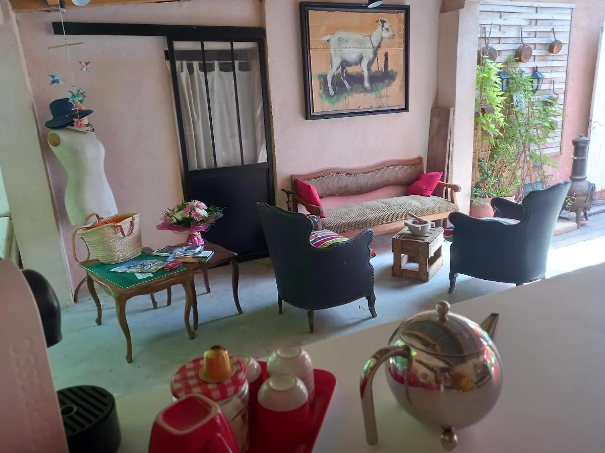 Homestay Le Jardin De Sabine Apartment Eguilles France