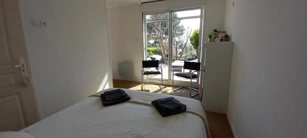 Homestay Le Jardin De Sabine Apartment Eguilles France