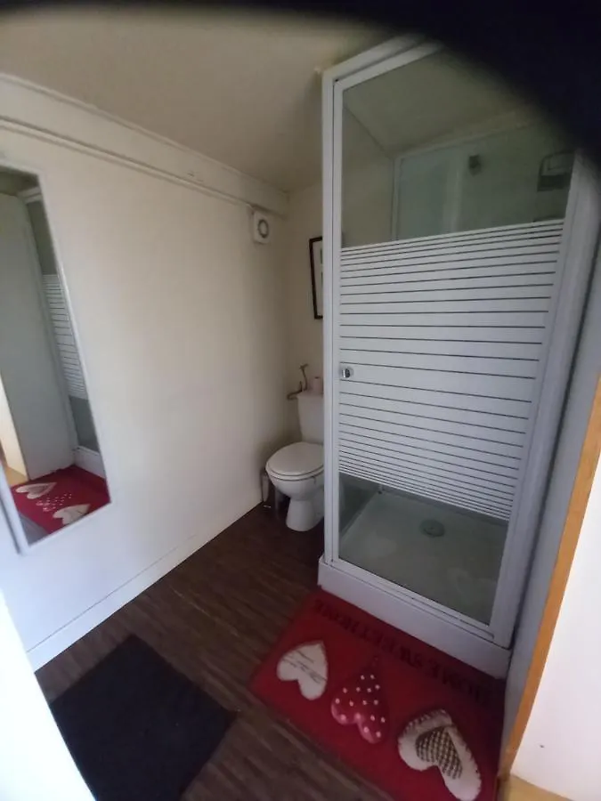 Homestay Le Jardin De Sabine Apartment Eguilles