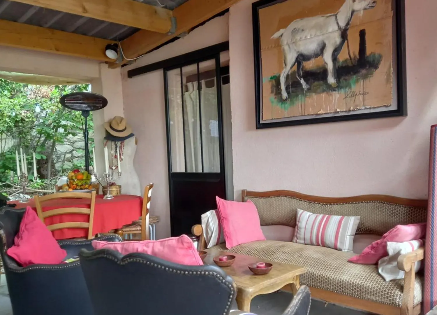 Homestay Le Jardin De Sabine Apartment Eguilles