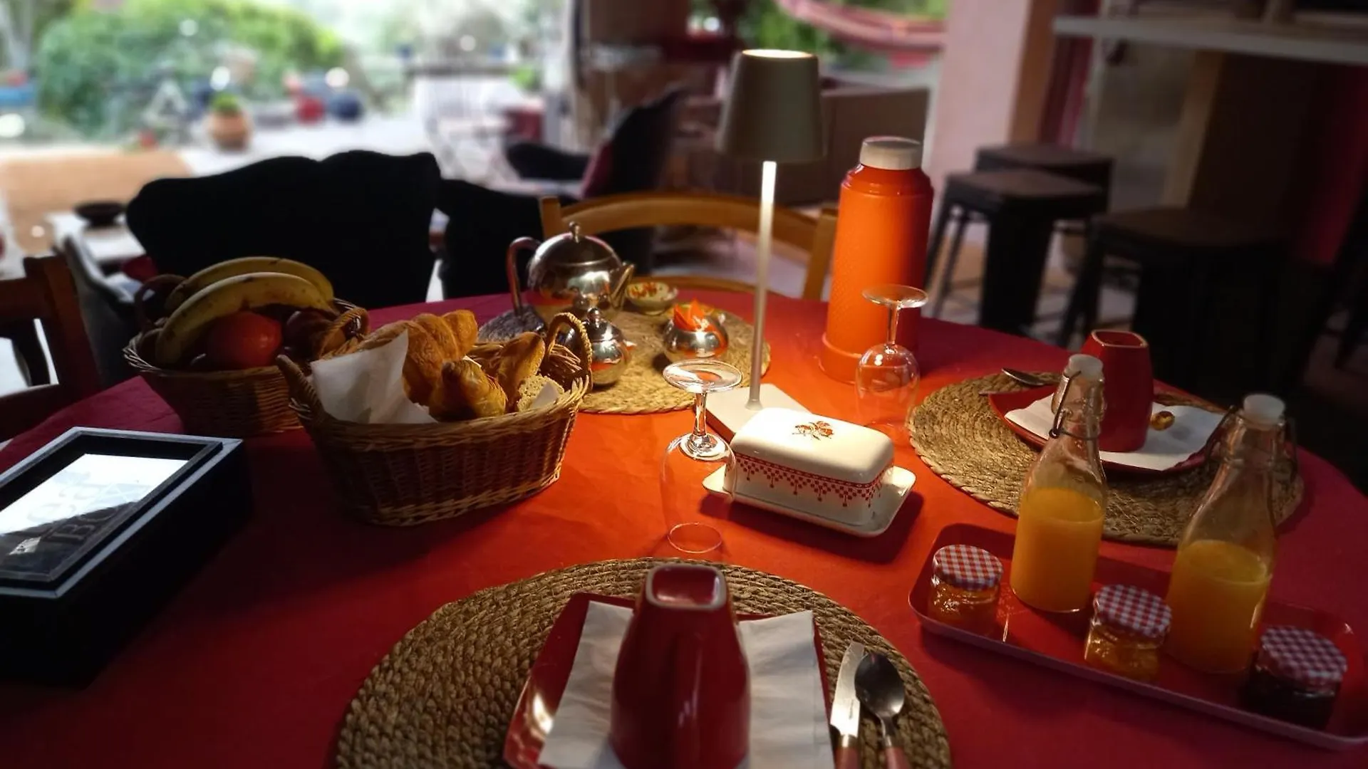 Le Jardin De Sabine Apartment Eguilles Homestay