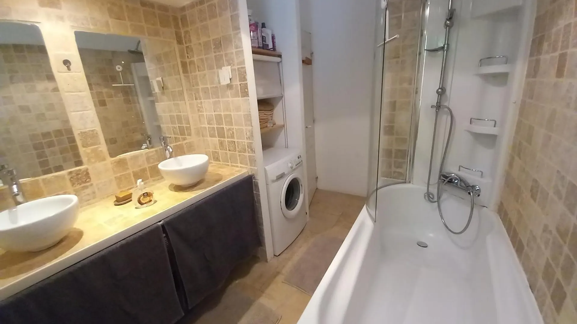 Le Jardin De Sabine Apartment Eguilles Homestay