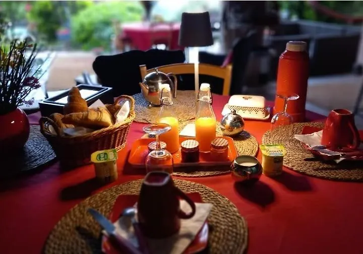 Le Jardin De Sabine Apartment Eguilles Homestay